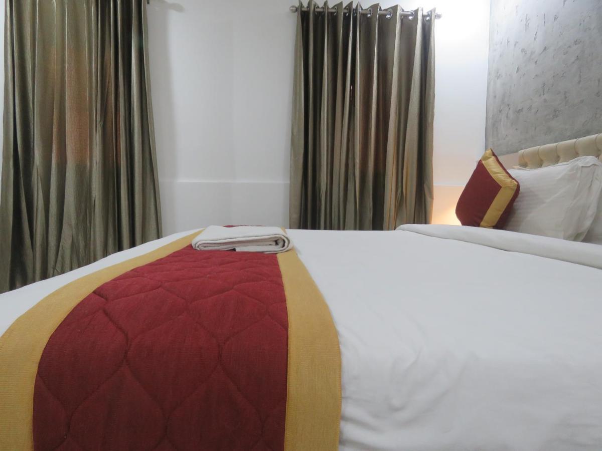 Hotel Reegate Inn Near South Railway Station Kochi Exterior photo