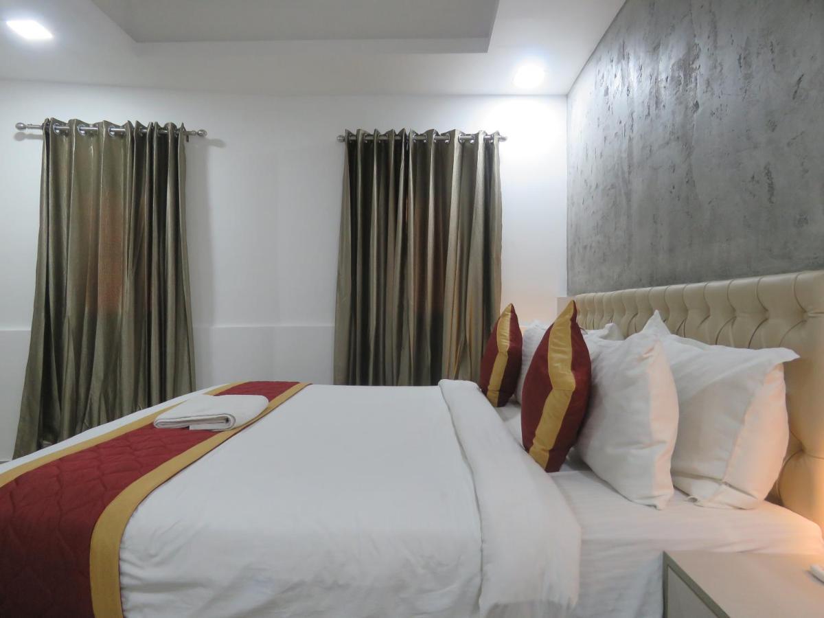 Hotel Reegate Inn Near South Railway Station Kochi Exterior photo